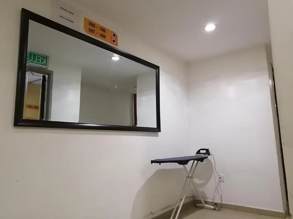 Yellow Mansion Hotel Melaka Raya 2*, Malacca