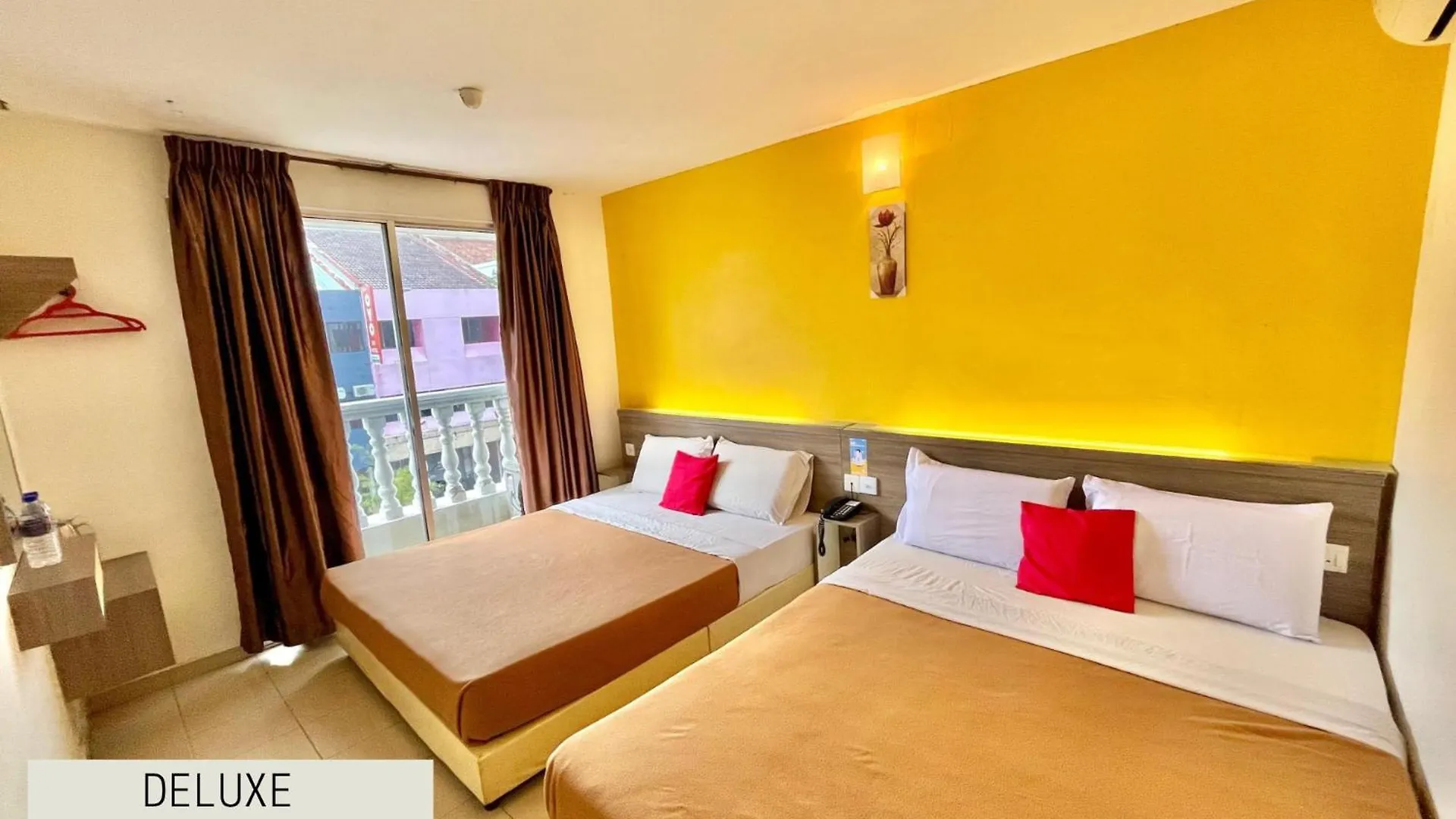 Yellow Mansion Hotel Melaka Raya 2*, Malacca
